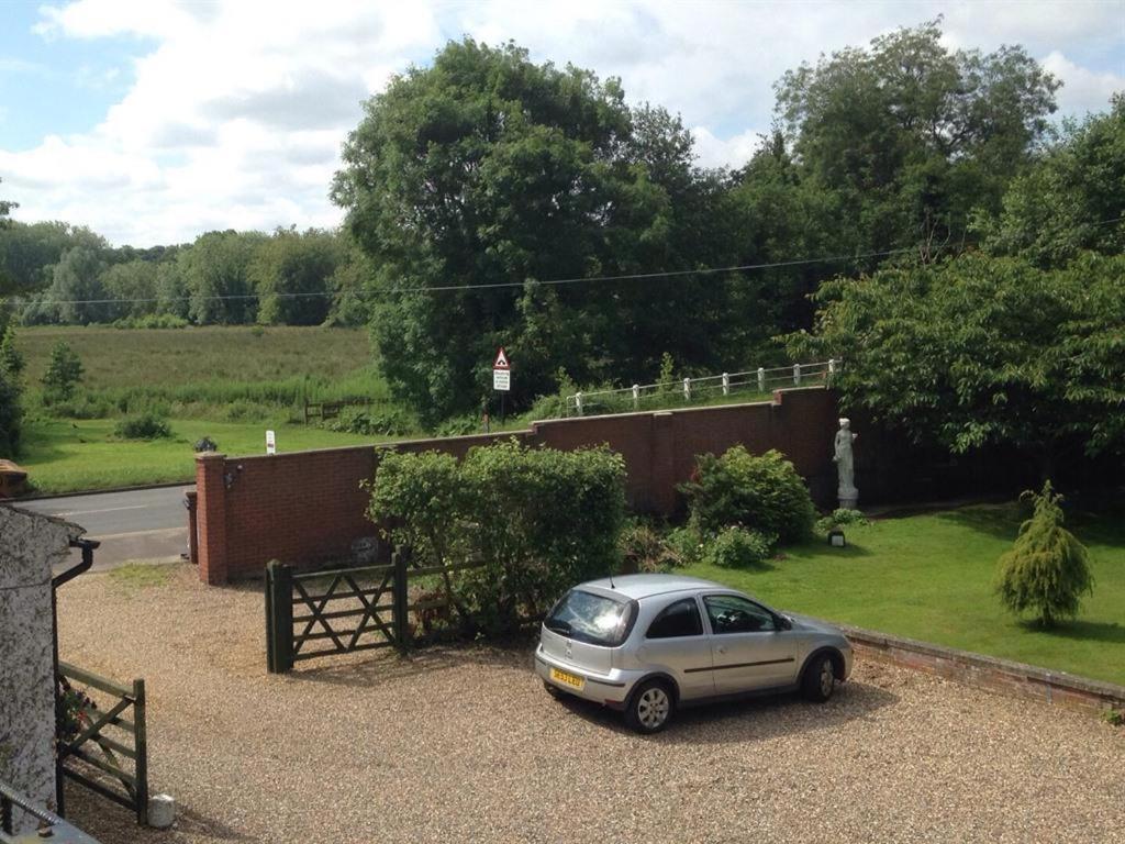 Bridge House B&B Coltishall Kültér fotó